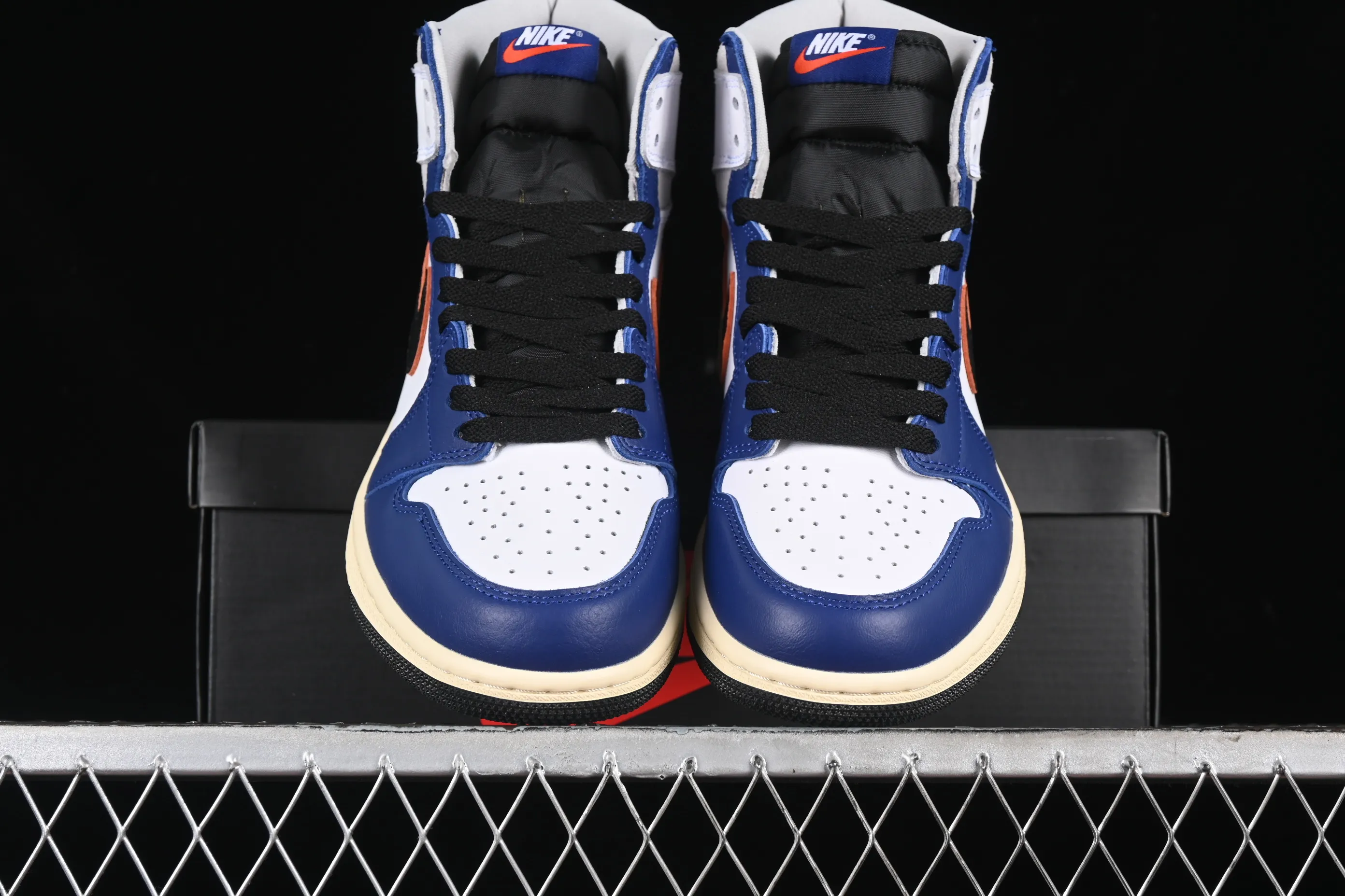 All categories Air Jordan Jordan series basketball shoes Air Jordan 1 High Air Jordan 1 Retro High "White Deep Royal Blue" AJ1 Joe 1 navy white and blue high-top basketball shoes DZ5485-100